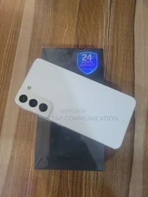 Samsung Galaxy S22 5G 256 GB White