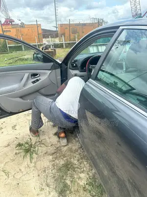 Car Tracker Installation