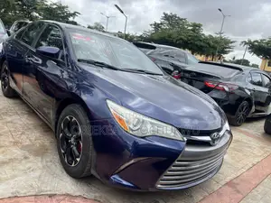 Toyota Camry LE 4dr Sedan (2.5L 4cyl 6A) 2015 Blue