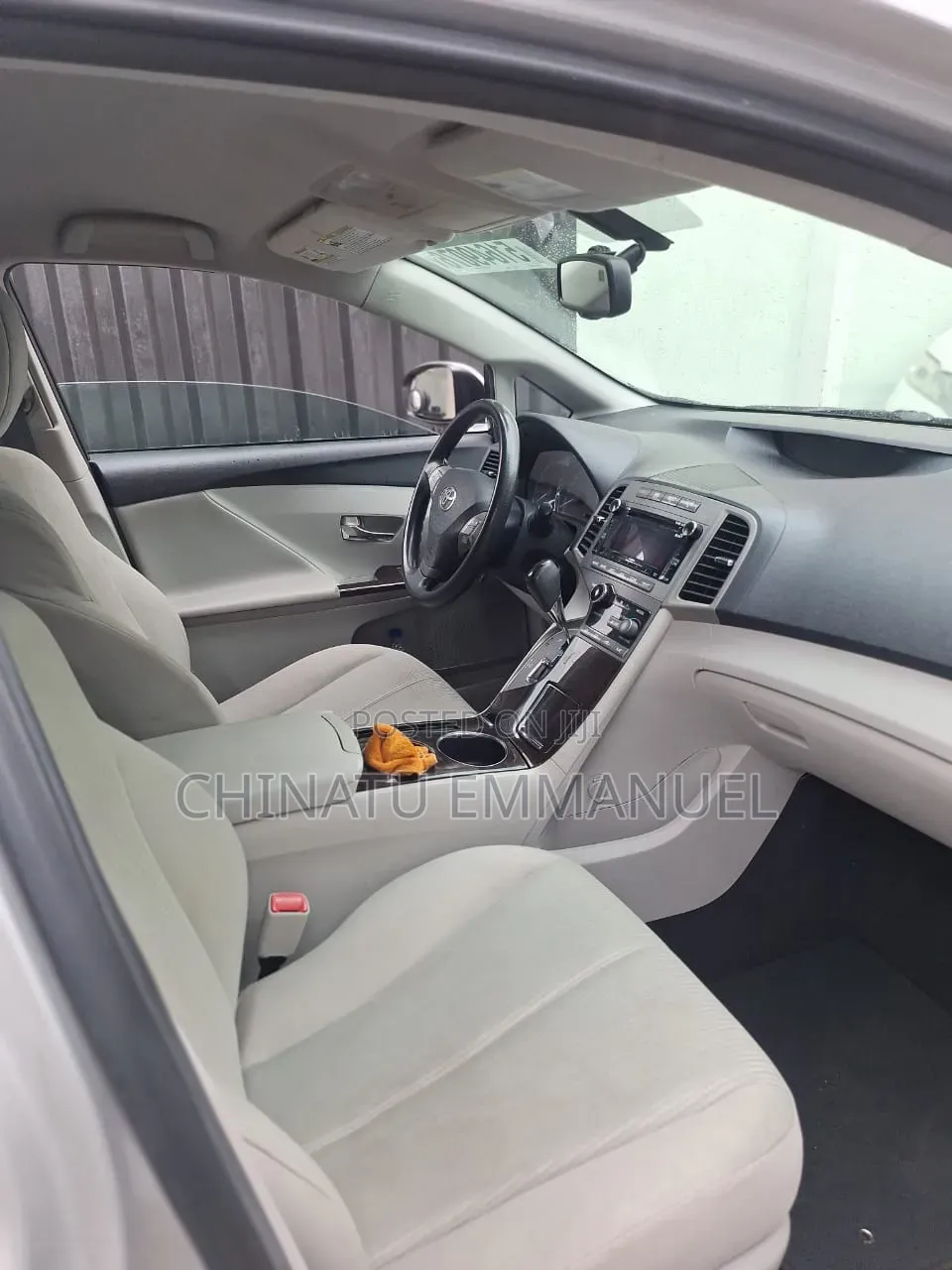 Toyota Venza 2010 Silver