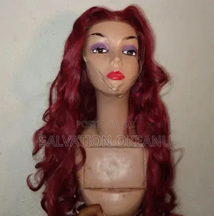 Burgundy Body Wave Wig – Middle Part