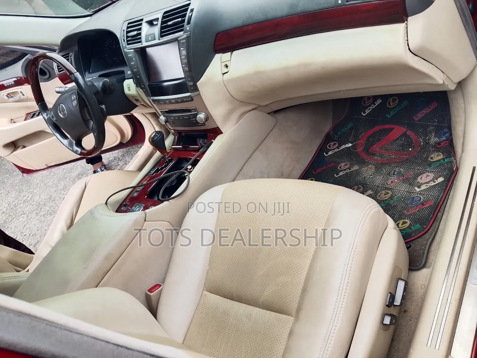 Lexus LS 460 2011 Red