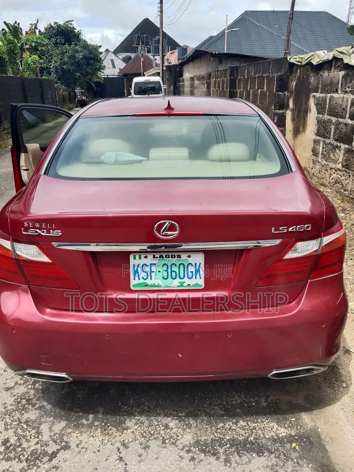 Lexus LS 460 2011 Red