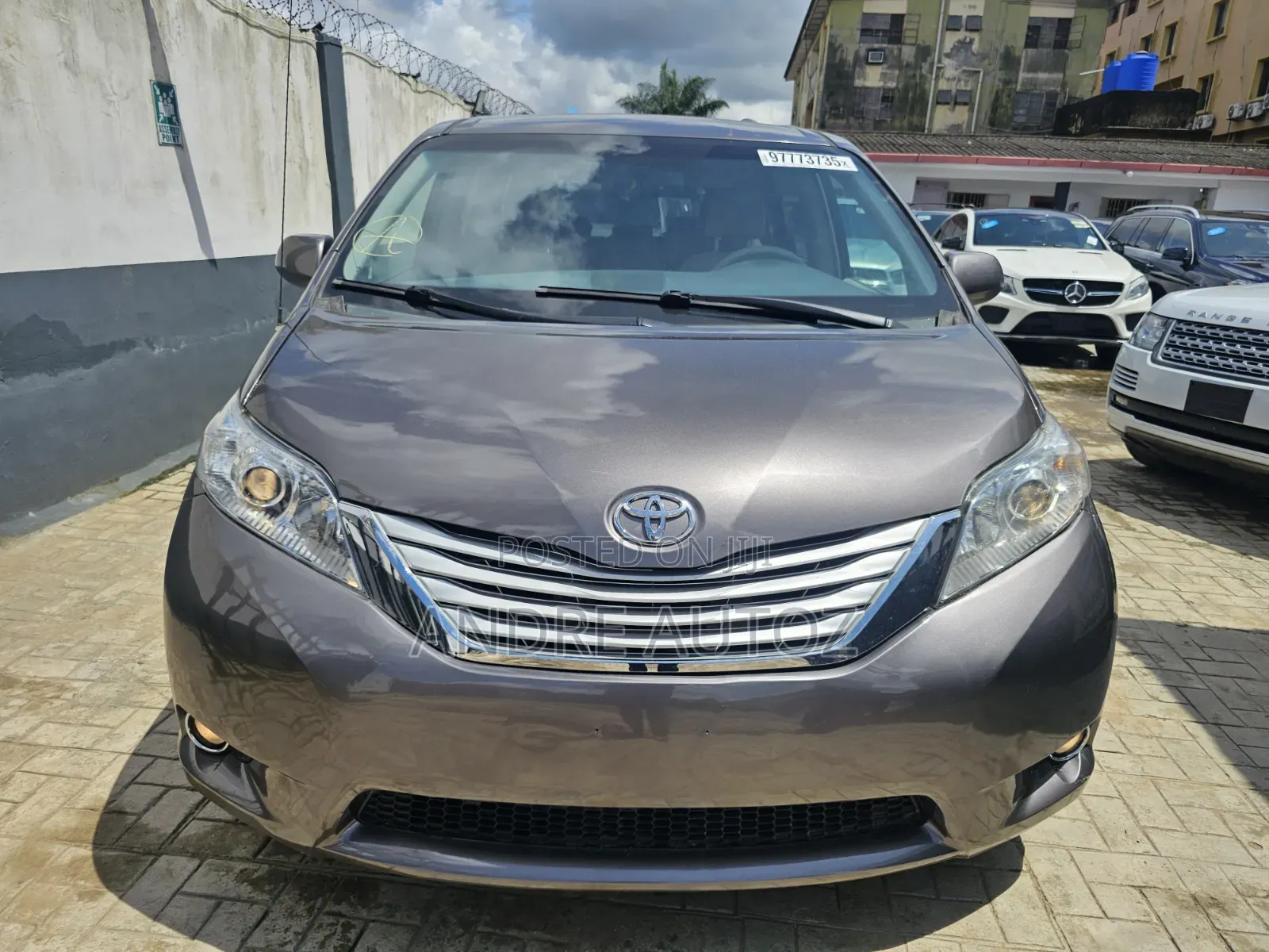 Toyota Sienna 2015 Gray