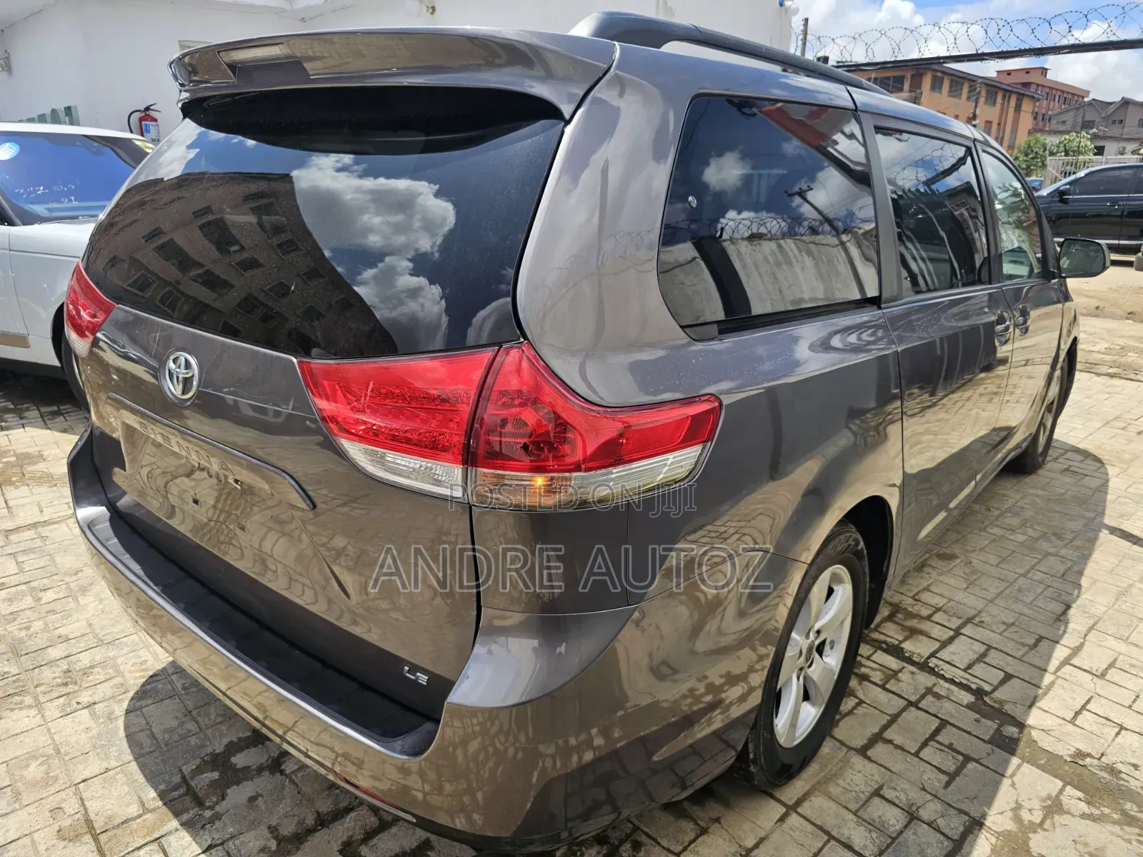 Toyota Sienna 2015 Gray