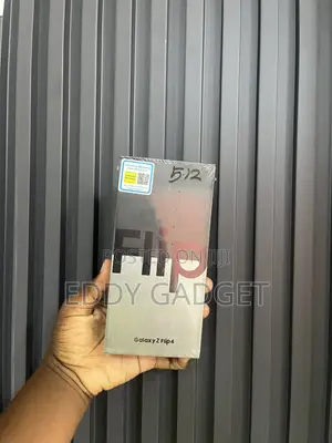 New Samsung Galaxy Z Flip4 512 GB Purple