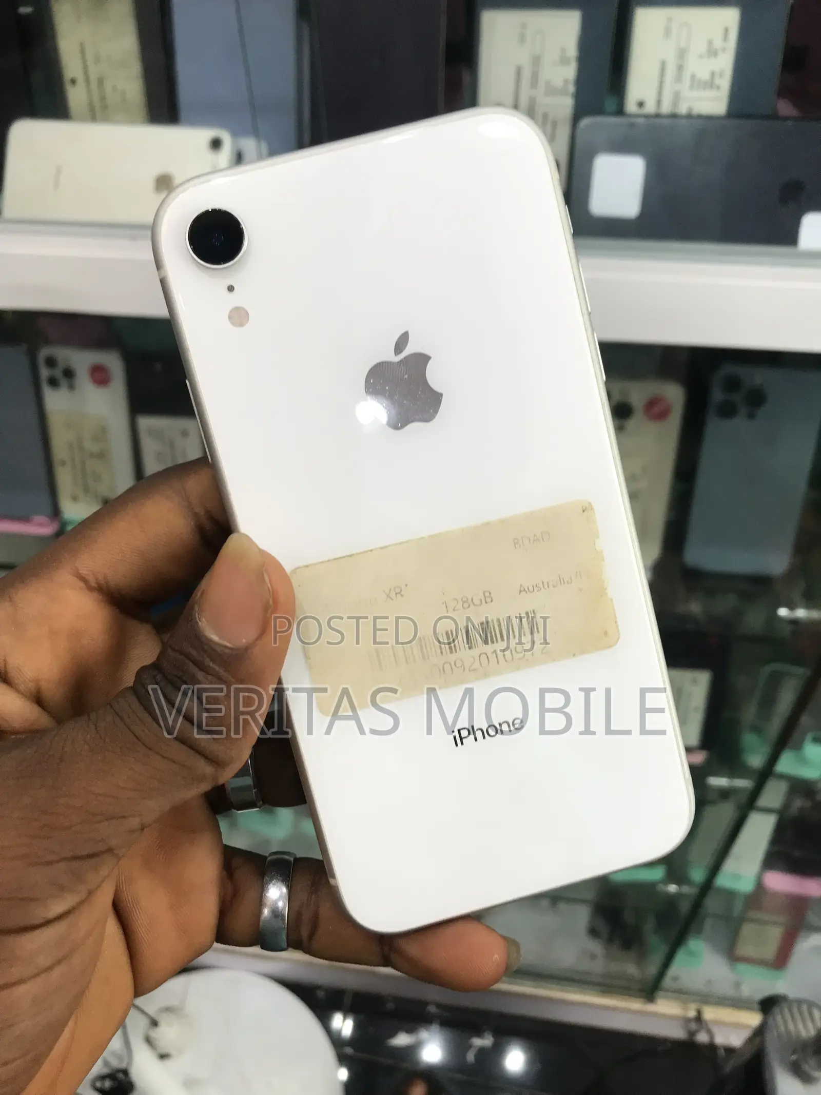 Apple iPhone XR 64 GB White