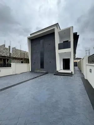 4bdrm Duplex in Alalubosa for sale