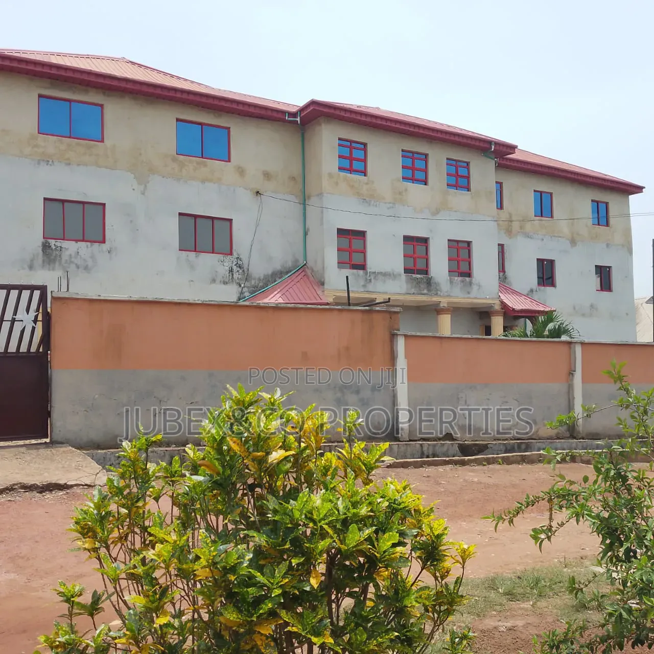 Functioning School With Both Sec and Pry
