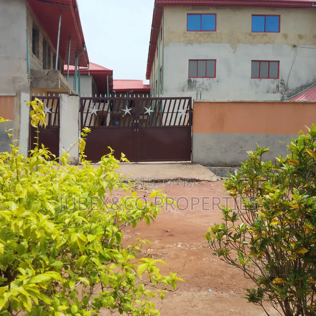 Functioning School With Both Sec and Pry