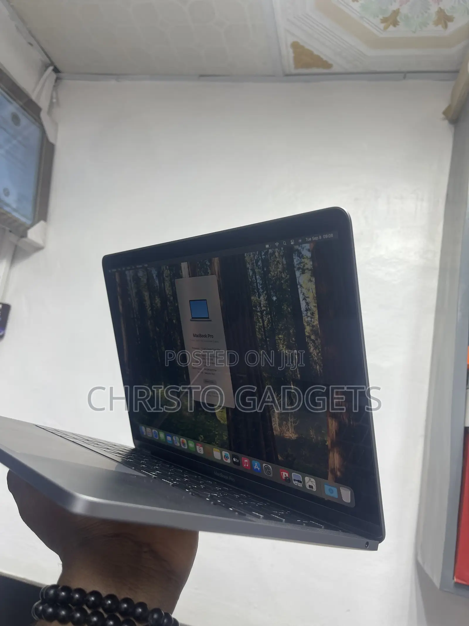 Laptop Apple MacBook Pro 2020 8GB Intel Core i7 SSD 512GB