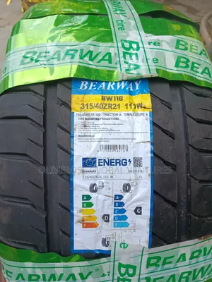 315/40/21 Tyre for GLe,prado