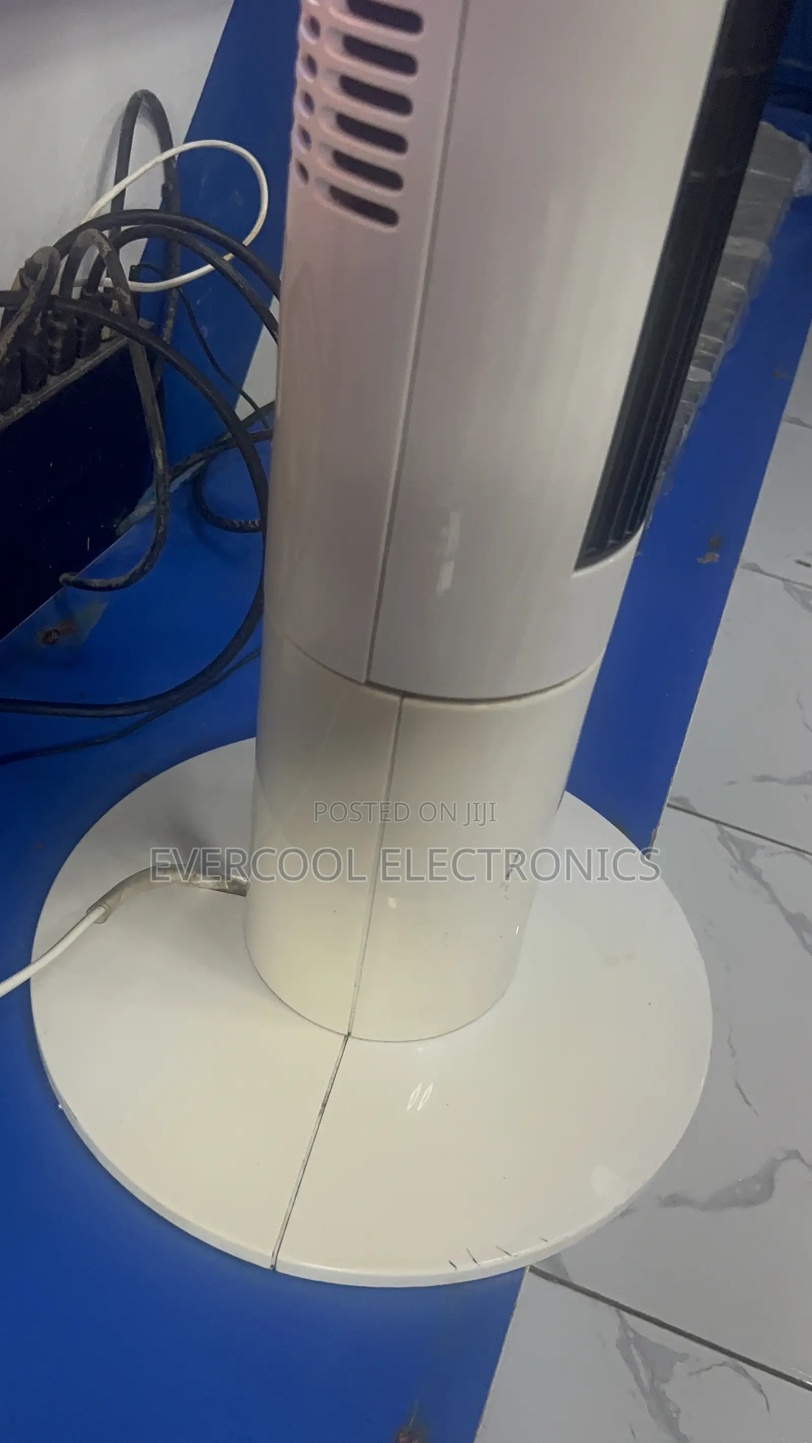 46” Windpia Oscillating Tower Fan With Ionizer