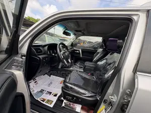 Toyota 4-Runner 2015 Silver