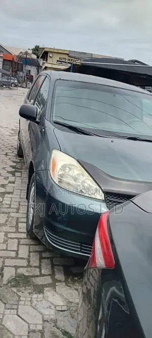 Toyota Sienna 2004 Green