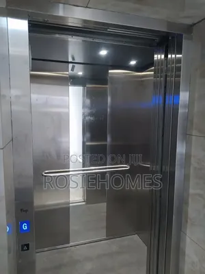 3bdrm Penthouse in Oniru Estate, 1004 for rent