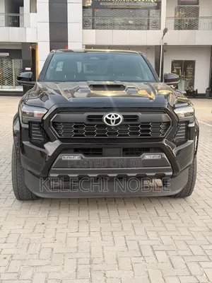 Toyota Tacoma TRD Sport Double Cab 4WD 5.0 ft. SB (Automatic) 2025