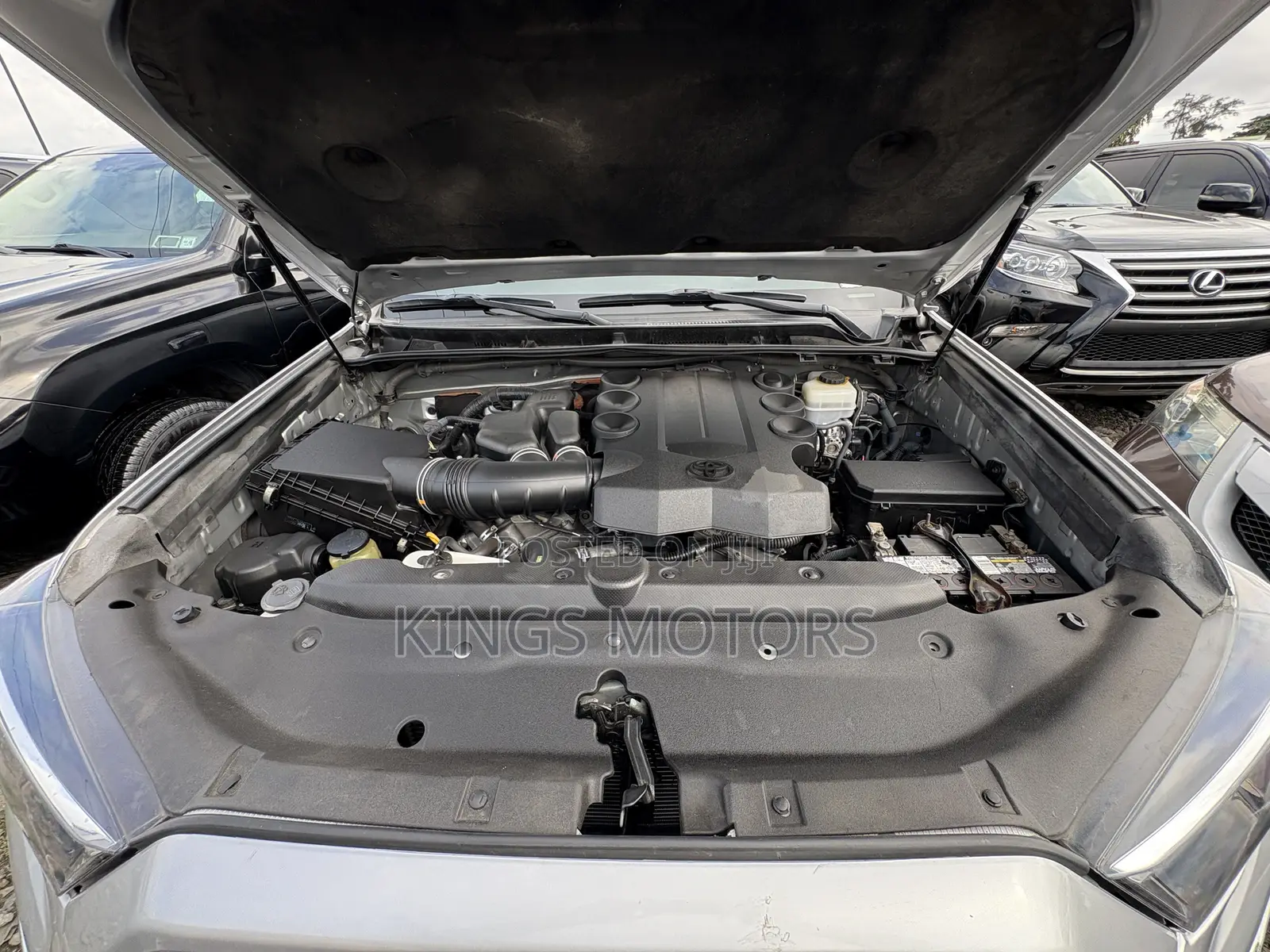 Toyota 4-Runner 2015 Silver