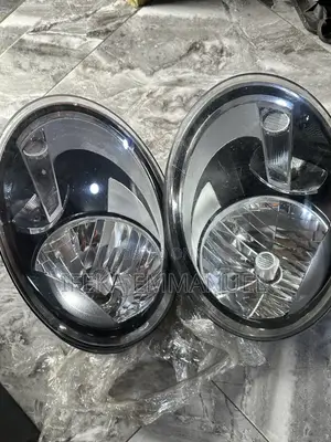 Headlights Volkswagen Beetle 2013