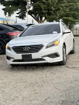 Hyundai Sonata SE 2016 White