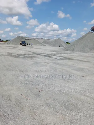 Clean Granite Chippings Per Ton - 3/4, 3/8, Dust, Base - Fast Delivery