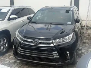 Toyota Highlander 2016 Black