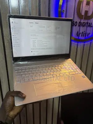 New Laptop HP Envy 15 12GB Intel Core i5 SSD 256GB