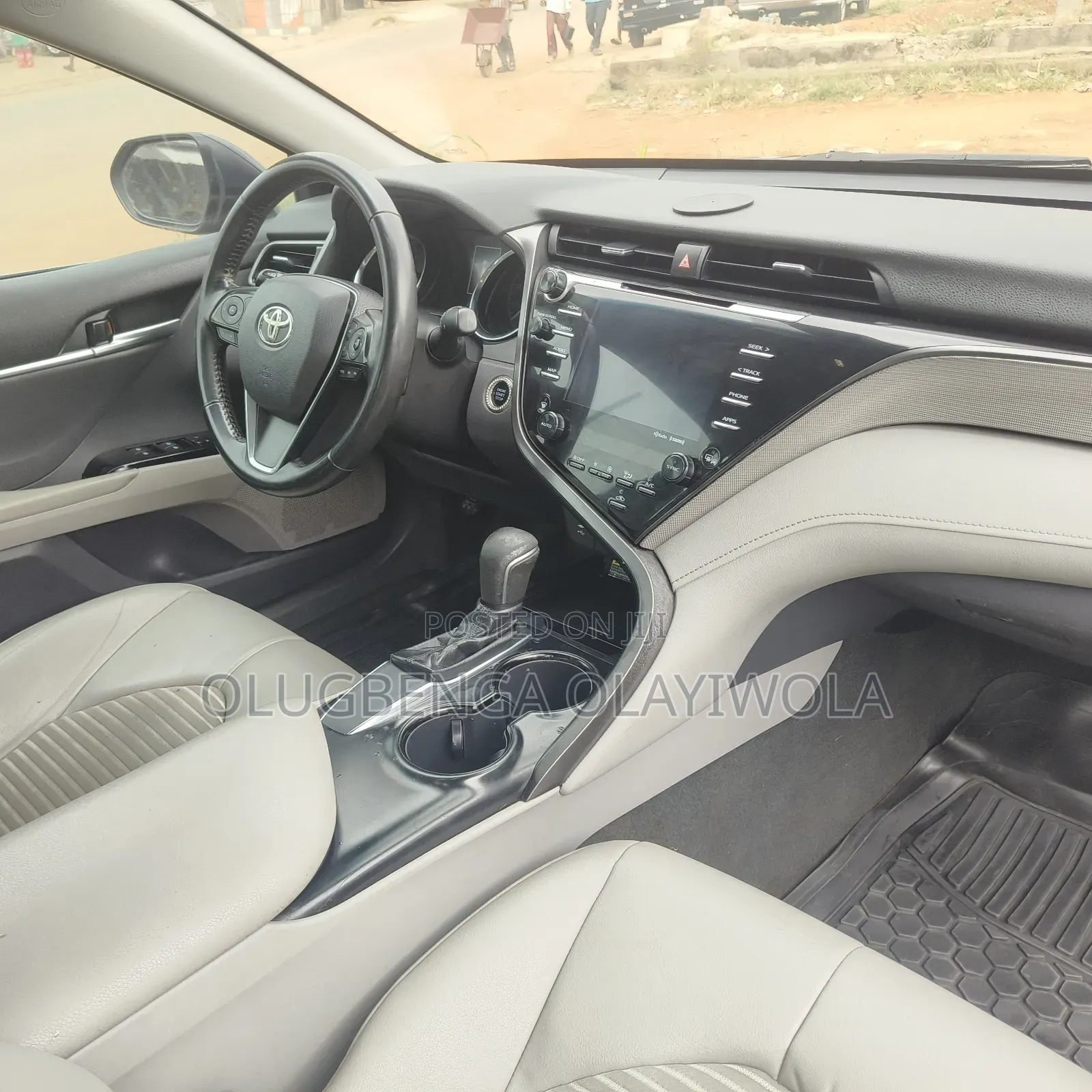Toyota Camry 2019 Blue