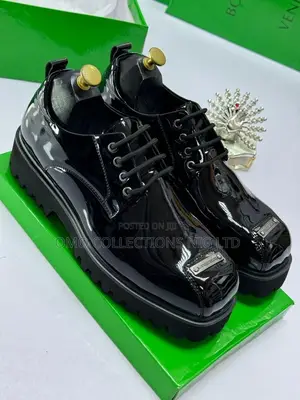 High Quality Men’s Black Patent Leather Lace-Up Shoes – Fully Boxed