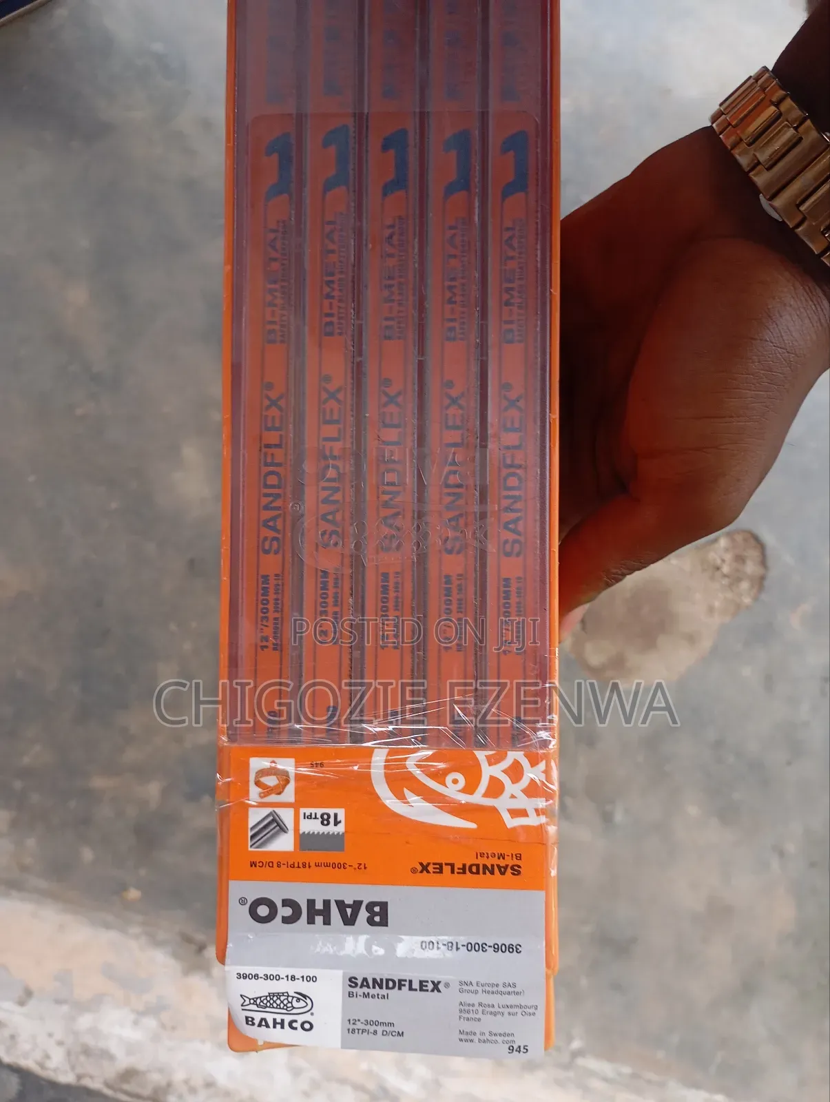 Hand Saw Black Available