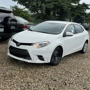 Toyota Corolla 2015 White