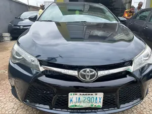 Toyota Camry 2016 Black