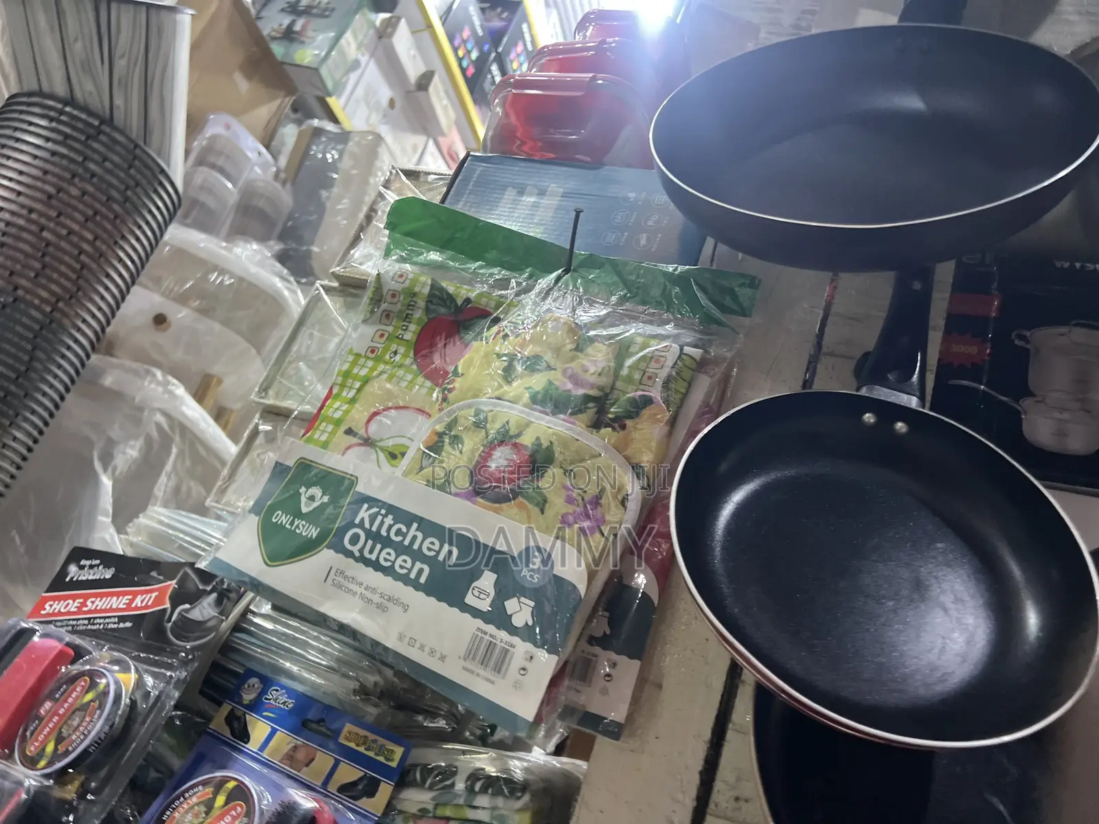 Frying Pans With Long Black Handles