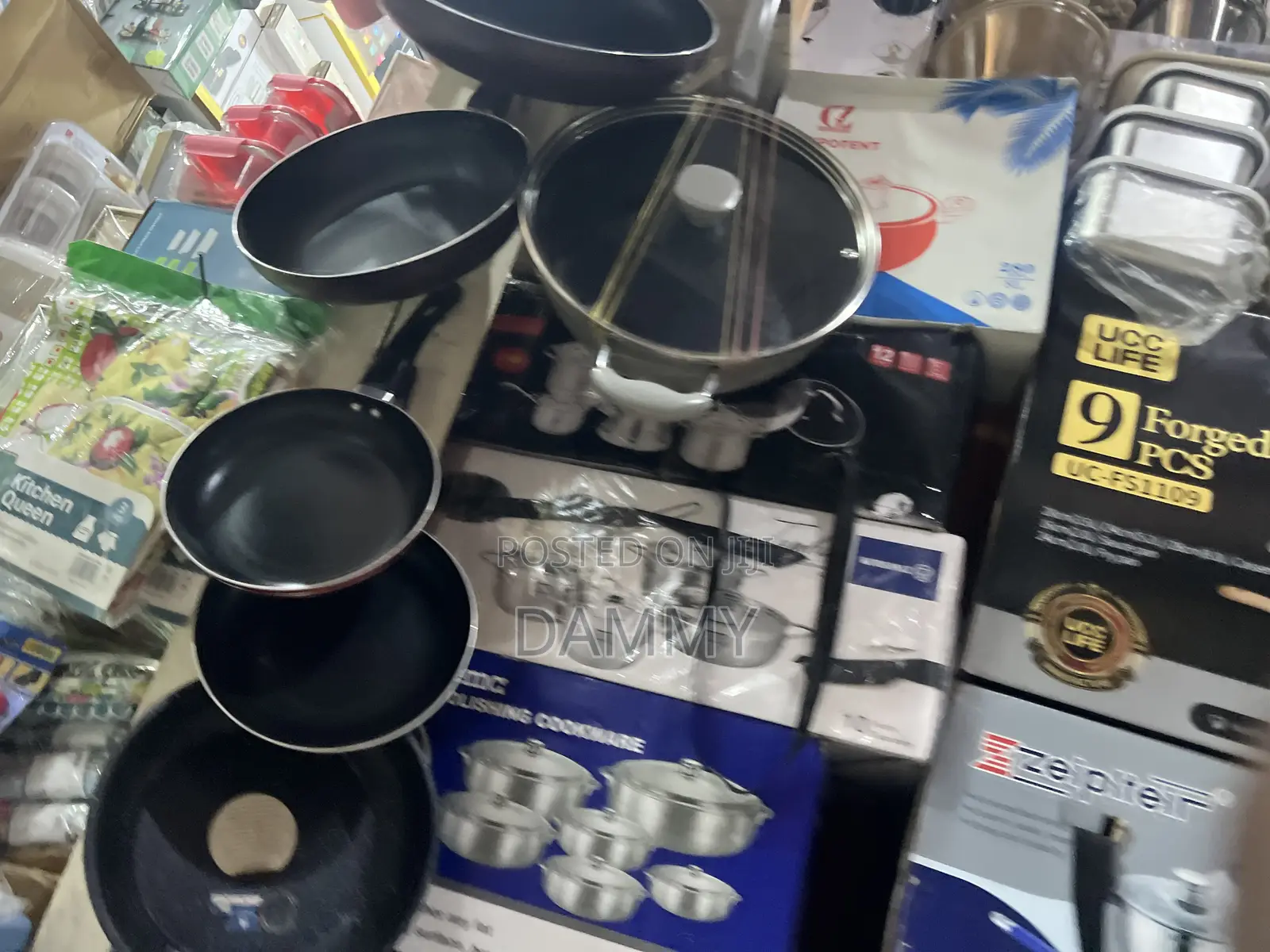 Frying Pans With Long Black Handles