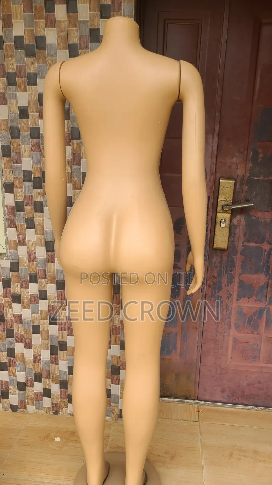 Female Mannequin (Headless)