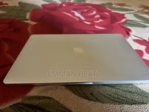 Laptop Apple MacBook Pro 2017 8GB Intel Core i5 SSD 256GB
