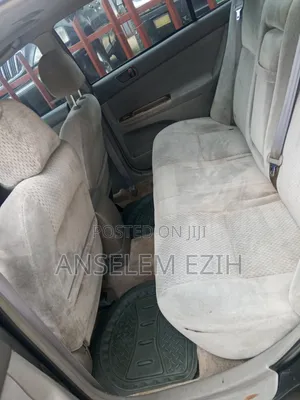 Toyota Camry 2004 Gray