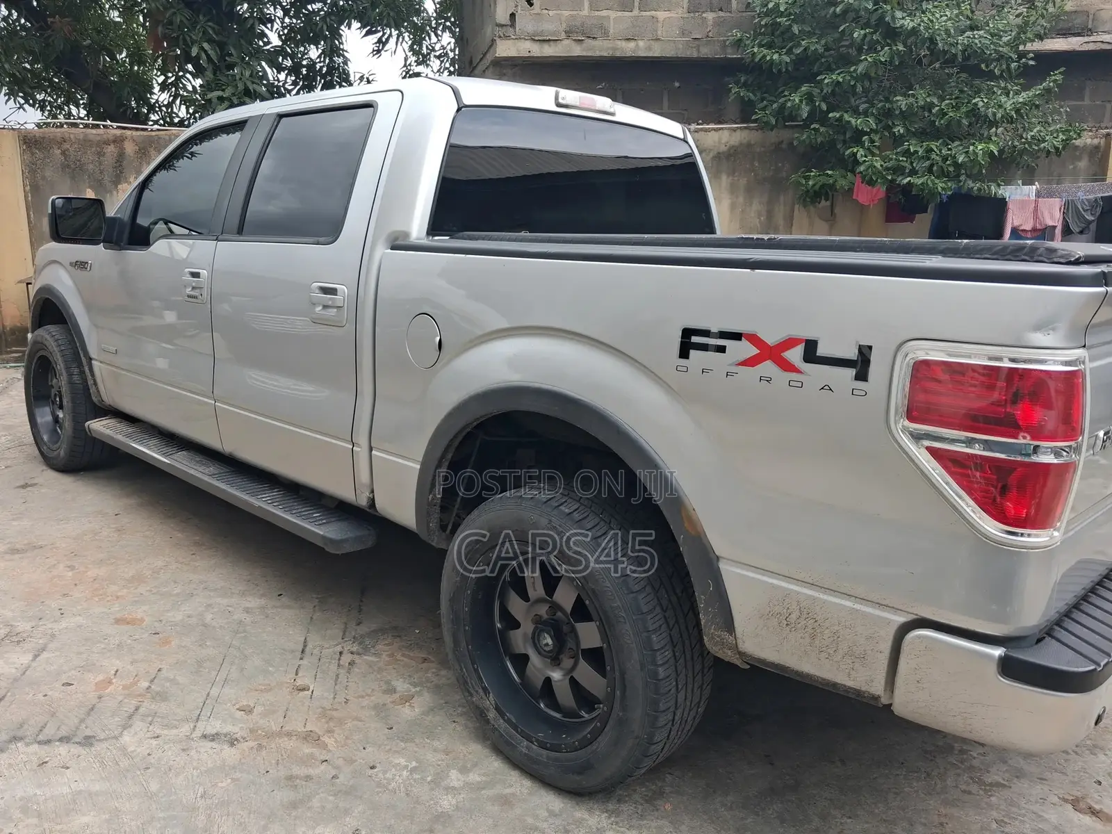 Ford F-150 2011 Gray