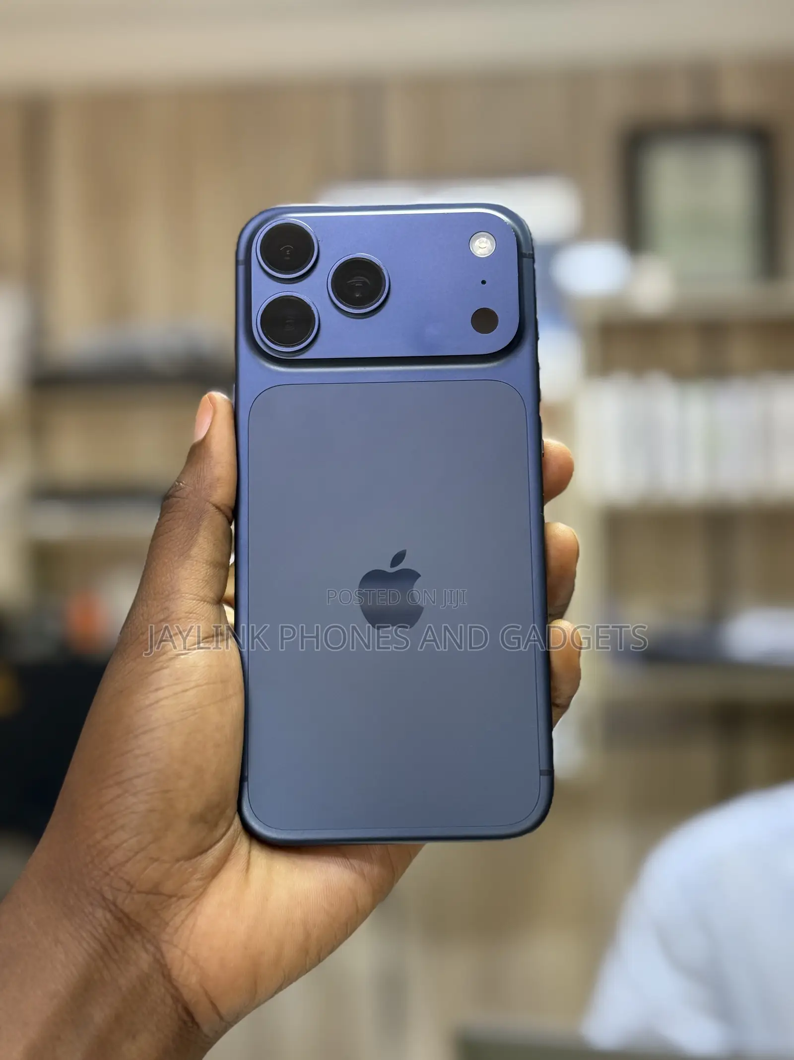 Apple iPhone 17 Pro Max 2 TB Blue