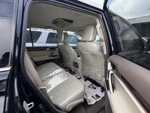 Lexus GX 460 2011 Black