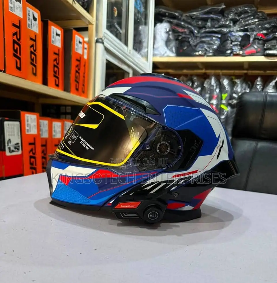 Special Helmet With Bluetooth