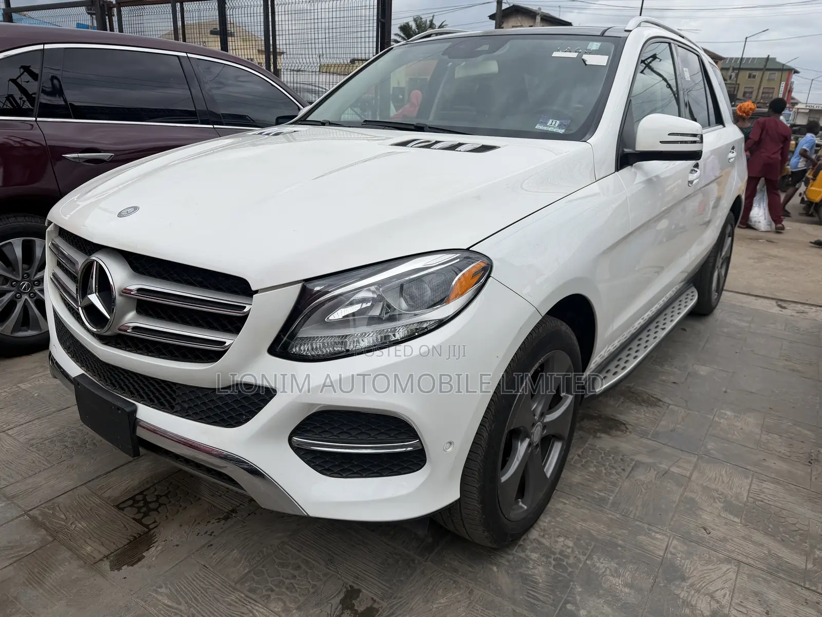 Mercedes-Benz GLE-Class GLE 550 4MATIC 2017 White
