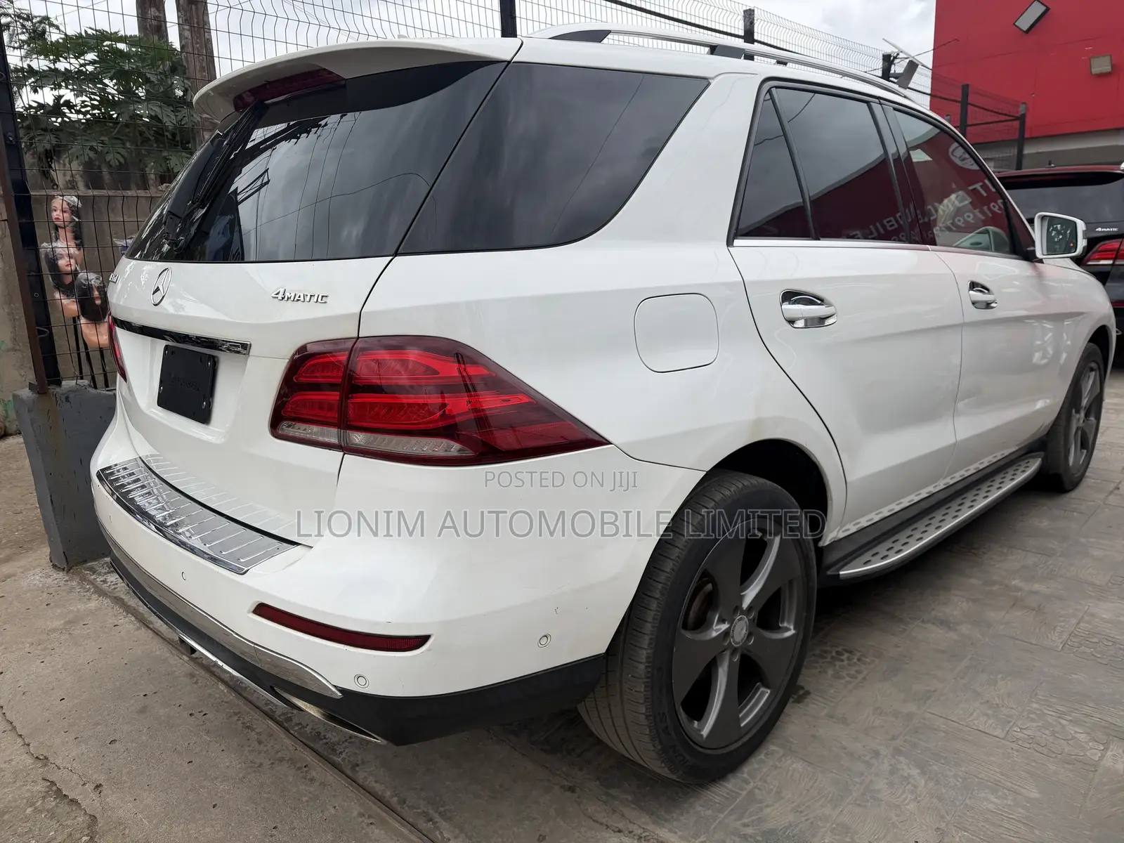 Mercedes-Benz GLE-Class GLE 550 4MATIC 2017 White