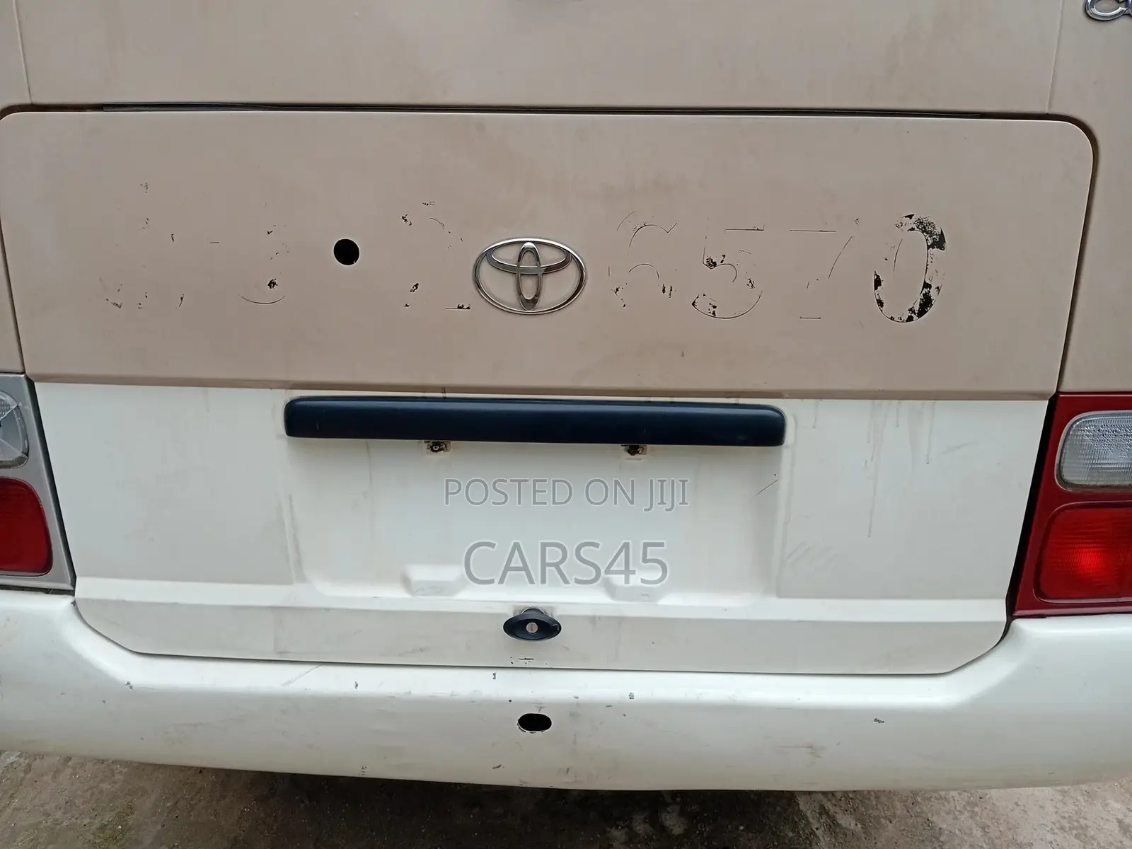 Toyota Coaster 2017 Beige