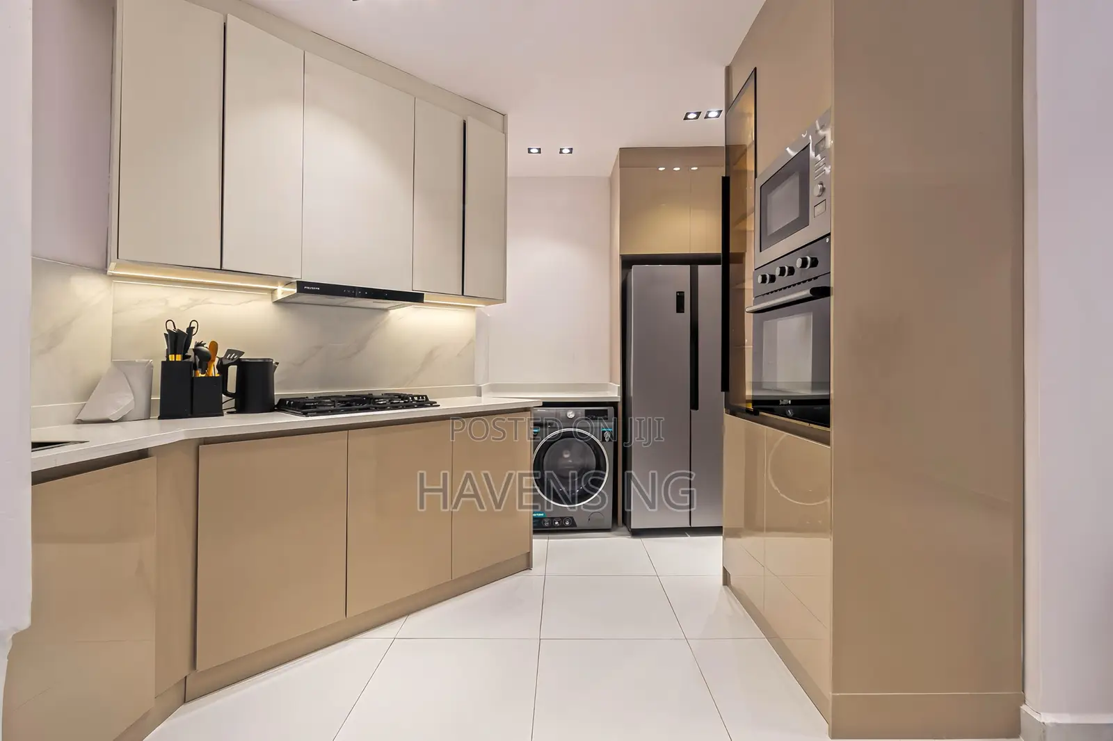 Luxury 3-Bedroom Maisonette