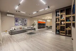 Luxury 3-Bedroom Maisonette