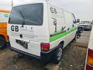 Volkswagen Transporter 2003 White