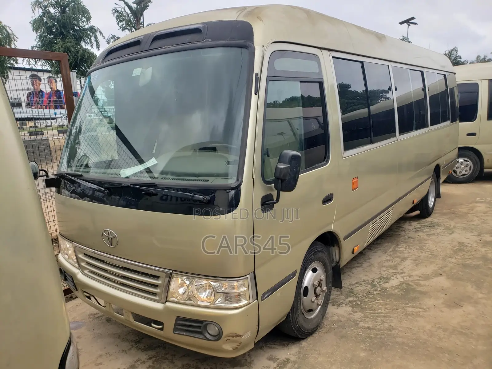 Toyota Coaster 2006 Beige
