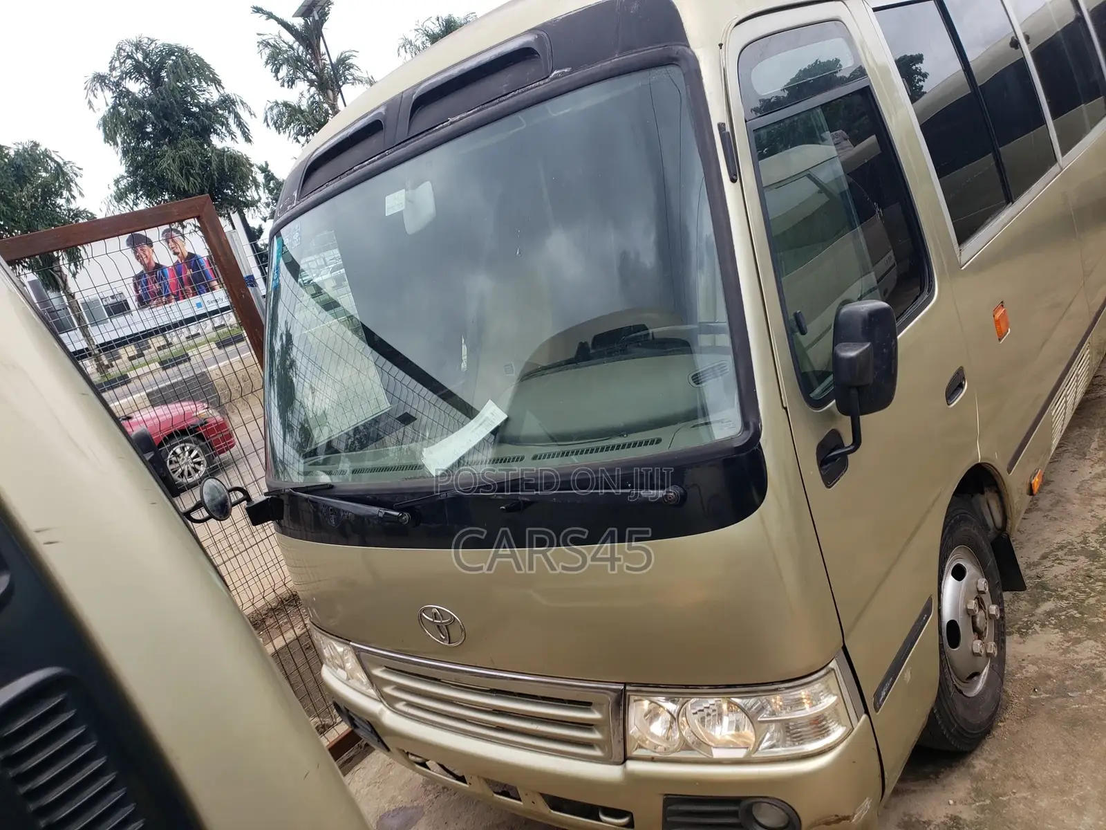 Toyota Coaster 2006 Beige