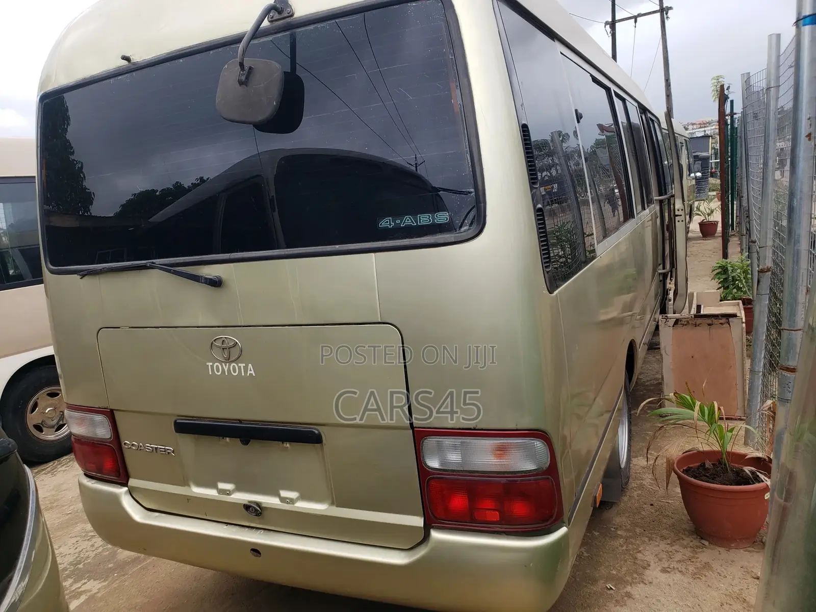 Toyota Coaster 2006 Beige